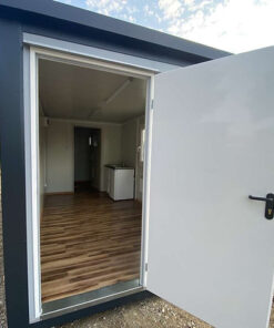 Contenedor 6x2,40m + WC, ducha y cocina